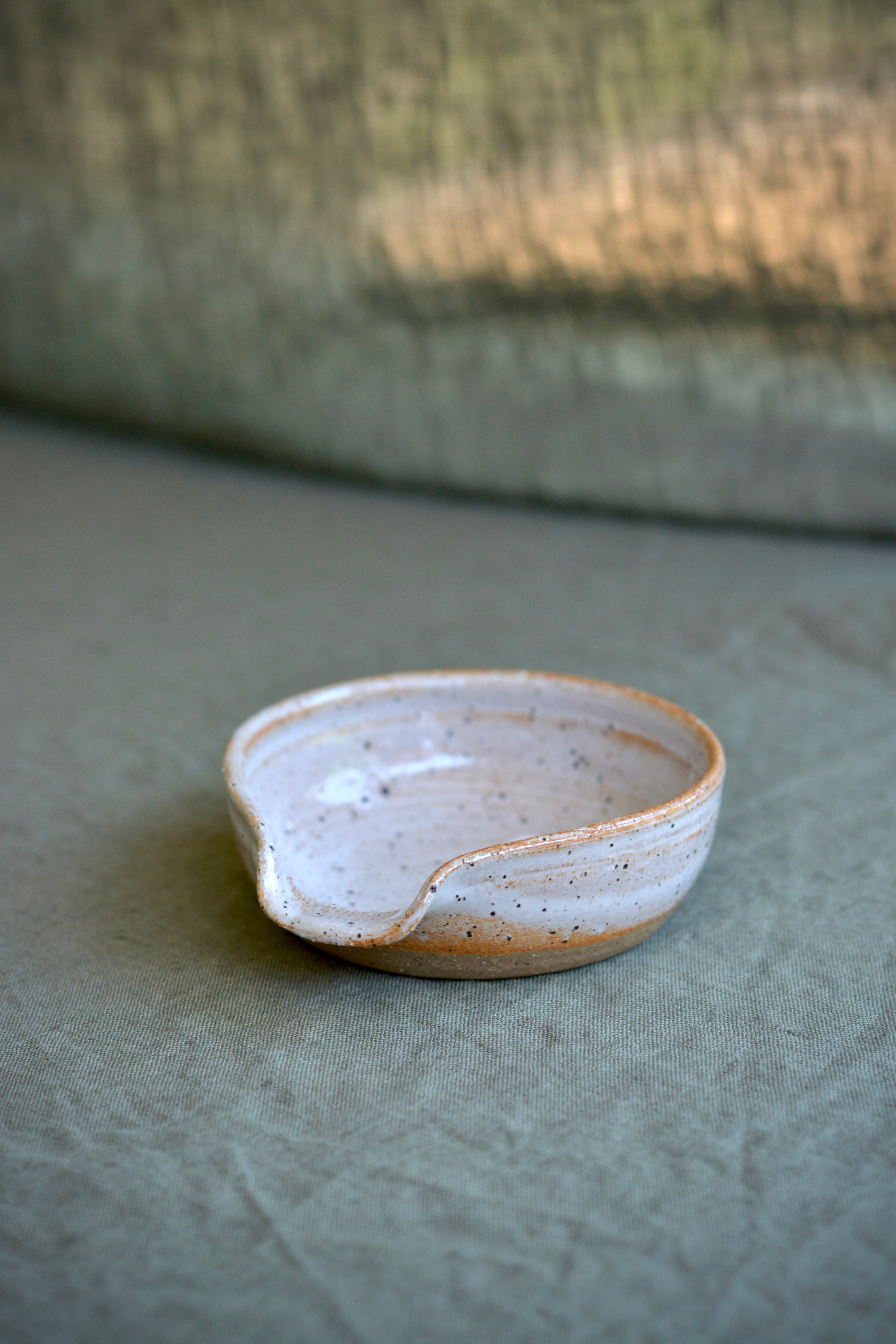 Deep Utensil Rest